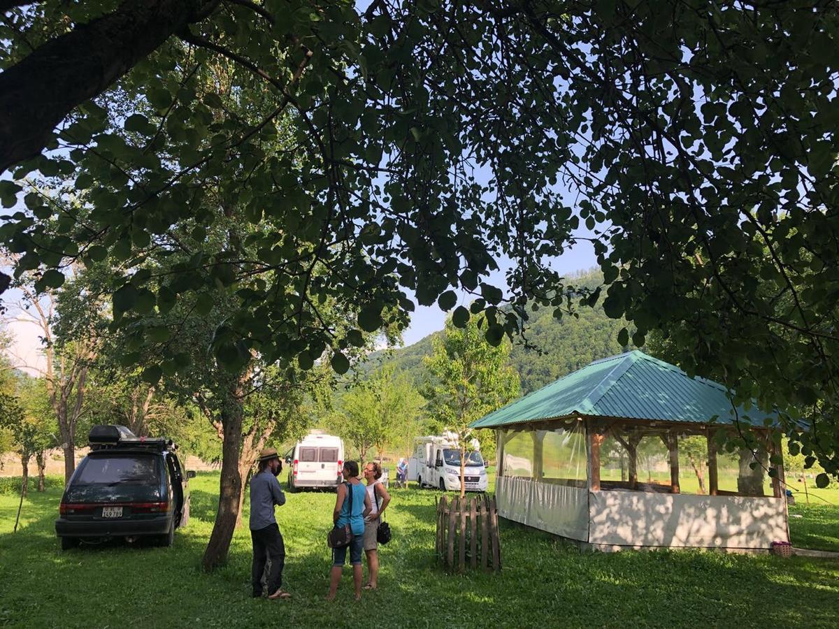 Peraj Guesthouse Vermosh Eksteriør bilde